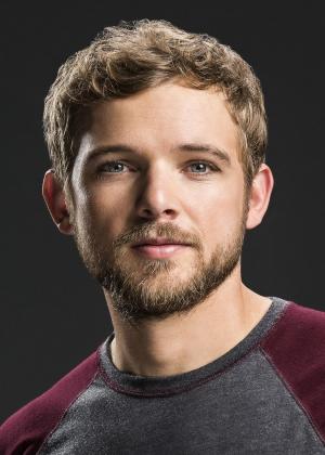 Max Thieriot